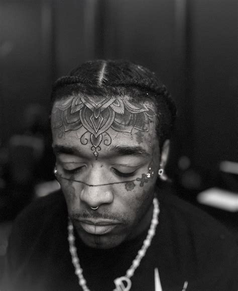 Lil Uzi Vert: Beziehung, Vermögen, Größe, Tattoo,。